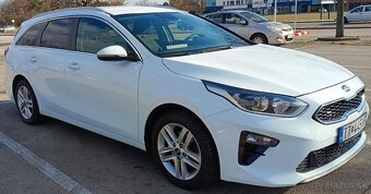 KIA Ceed SW GOLD, 1.4T-GDI (benzín) AT/7, 08/2020, 56200km - 3