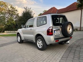 Mitsubishi Pajero 3,2 DiD Dakar - 3