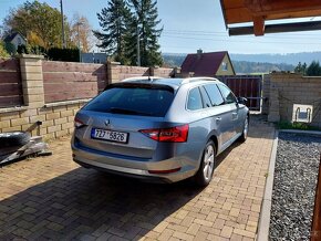 Škoda Superb 2.0 tdi. 135 000 km. Manuál - 3