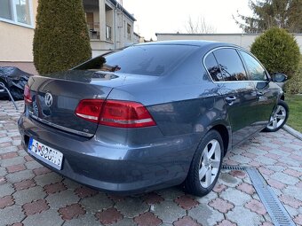 Volkswagen Passat B7 sedan - 3