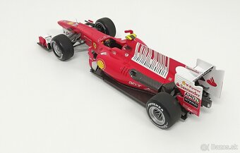 1:18 Hot wheels elite Ferrari F10 Alonso 2010 - 3