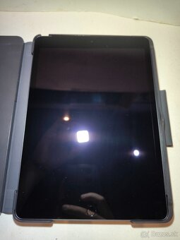 iPad Apple 9 gen 64gb biely - 3