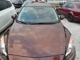 mazda 3,1,6i,77kw,12/2011,sedam manual 6,hnedá met. - 3