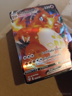 Pokemon TCG (Charizard VMax) - 3