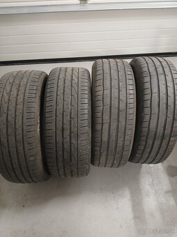 235/55r18 - 3