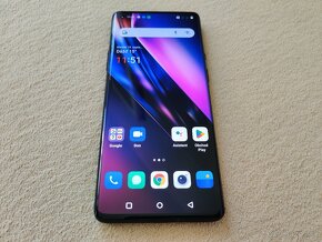 Oneplus 8 Pro.  8gb+3gb/128gb.  Šedá metalíza. - 3