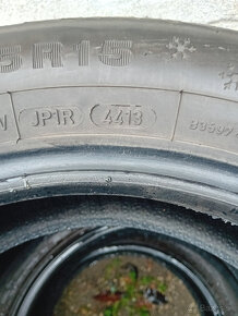 Predám zimné  175/65r15 - 3