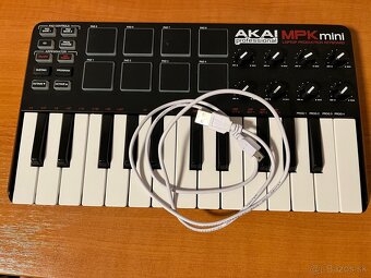 Akai MPK mini - midi controller - 3