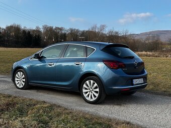 Opel Astra J 1.4 Turbo 120k Cosmo - 3