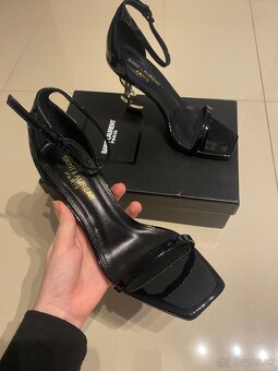 Saint Laurent opyum sandals in patent leather - 3