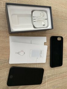 iPhone 8 64GB black - 3