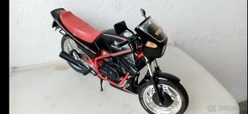 Plastový model TAMIYA 1:12 HONDA VT250 - 3