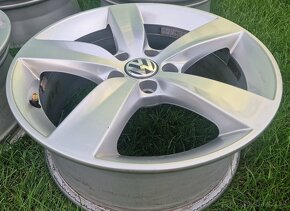 ORIGINÁL VOLKSWAGEN HLINÍKOVÉ DISKY 5x112 R17 - 3