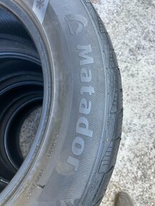 Zimné pneu 255/55R18 viem aj prezuť - 3