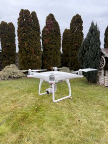 DJI Phantom 4 - 3