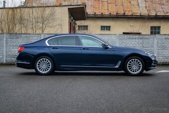 BMW Rad 7 740d xDrive A/T - 3