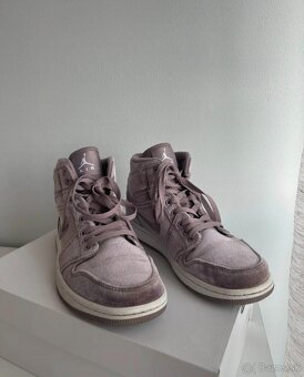 Tenisky Air Jordan 1 - 3