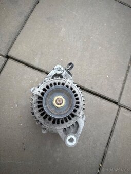 Predám Alternator Yaris Denso 27060-21020 1.3 vvti - 3