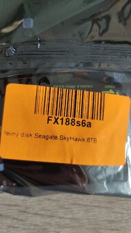 Seagate Skyhawk 6TB pevný disk - 3