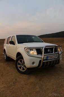 Nissan Pathfinder - 3