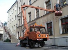 Výškové práce s plošinou-spilovanie stromov,maliarske práce - 3