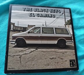 The Black Keys 2 albumy - 3