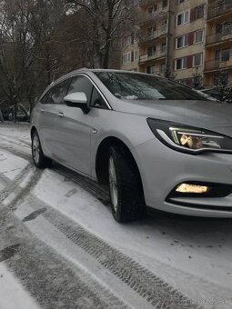 Opel Astra Sports Tourer - 3