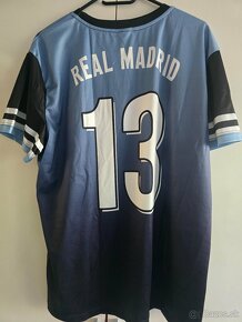 Dres Real Madrid - 3