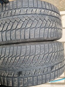 255/40R19 - 3