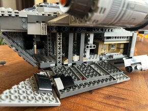 lego Star Wars 75292 The Razor Crest - 3