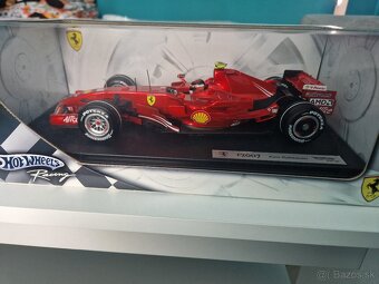 Kimi Raikkonen -Ferrari 2007 Hot Wheels - 3