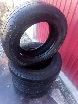 Predám 4ks letné pneu.215/65R16c Matador - 3