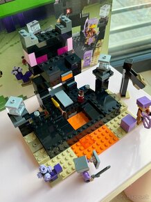 Lego Minecraft 21242 Arena v Ende - 3