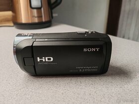 Sony HDR-CX240E - 3