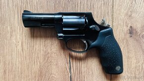 Revolver Taurus 357 magnum - 3