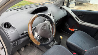 Toyota yaris 2006 - 3