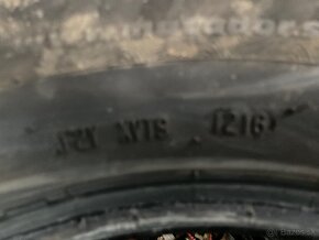 Predám zimné pneu 225/65 R17 - 3