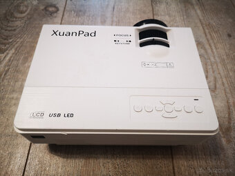 LED projektor XuanPad - 3