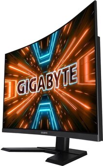 31.5" GIGABYTE G32QC A - - 3