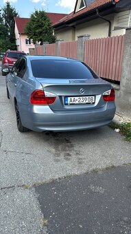 BMW E90 320i - 3