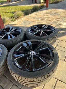 5x112 r18 Neptun - octavia 2 rs - 3