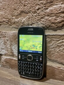 Nokia Asha 302 - 3