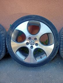 5ks VW DETROIT 5x112 R18 s pneu - 3