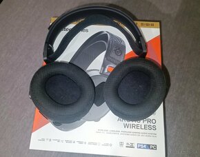 Steelseries Arctis Pro Wireless - 3