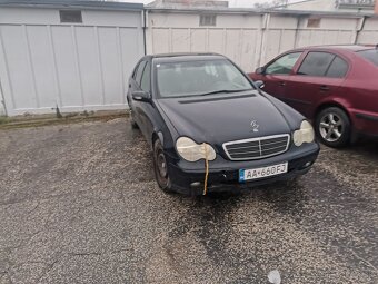 Predám w203 220 cdi - 3