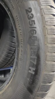 Continental 235/65R17 zimné - 3