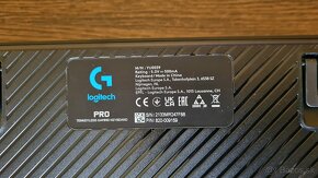 predám Klávesnicu RGB Logitech G PRO - 3