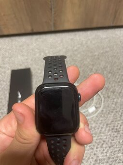 Apple Watch 7, nike version, 45mm - 3