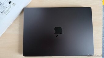 Prodám MacBook M3 pro - 3