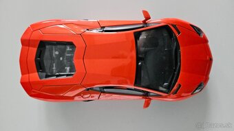 Lamborghini Aventador 1/18 Welly - 3